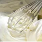 Gebrauchsfertige Mischung für pflanzliche Schlagcreme in Pulverform