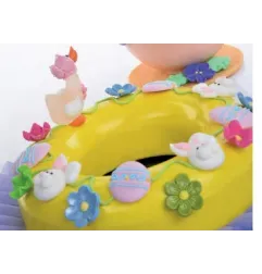 Verschiedene Osterdekorationen für Torten, Cupcakes und Süßspeisen