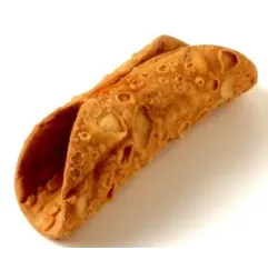 Grandes coques de cannoli siciliens prêtes à garnir