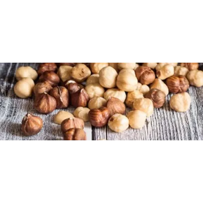 Noisettes du Piémont crues et décortiquées