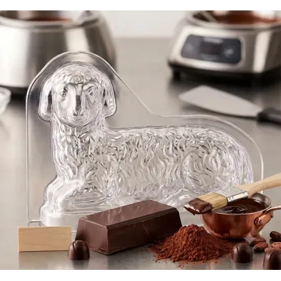 Molde de policarbonato con forma de cordero de chocolate